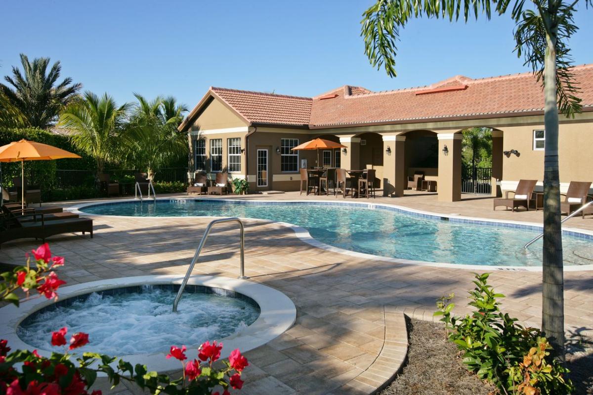 Naples cleaning service